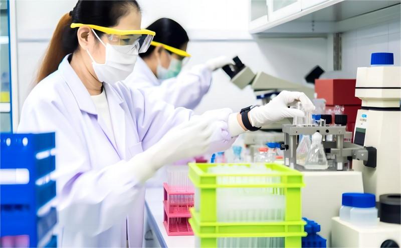 菠萝TV官网入口精密儀器搬運